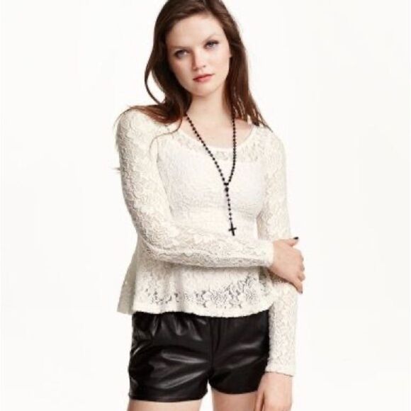 ✨ H&M, Divided White Peplum Top✨ - Picture 1 of 8